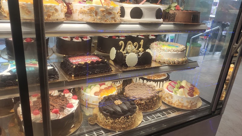 HUDA Market, Sector 14 - HUDA Market, Sector 14 DLF Colony, Sector 14, Gurugram, Haryana 122007, India