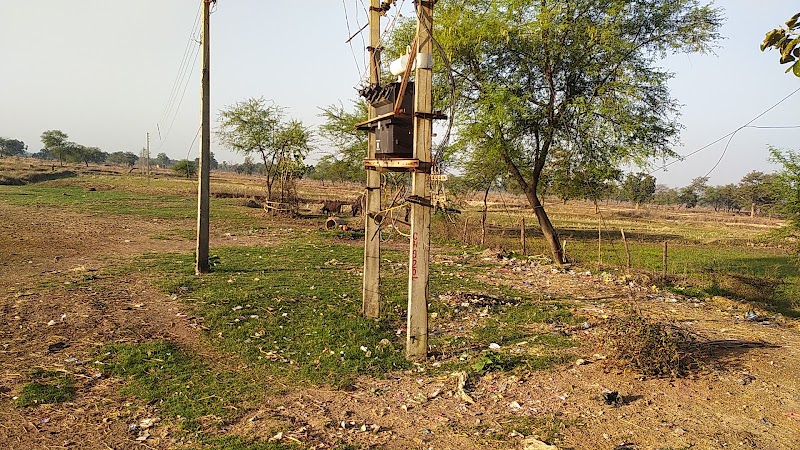 Beltukari plastic ball cricket ground - Beltukari plastic ball cricket ground, 52PF+GQ, Chorbhatthi Kalan, Chhattisgarh 495003, India