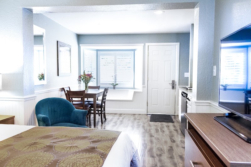 Ocean Echo Inn & Beach Cottages - Ocean Echo Inn & Beach Cottages 401 Johans Beach Dr, Santa Cruz, CA 95062, USA