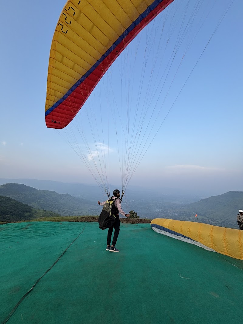 High FLY Paragliding (Lake View) - High FLY Paragliding (Lake View) Hotel Ravine Road, Naka, Dandeghar, Panchgani, Maharashtra 412805, India
