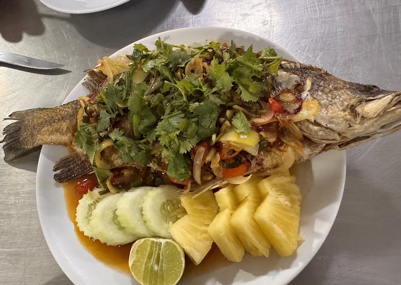 Mae Haad Seafood - Mae Haad Seafood 3RMF+CJQ, Ko Tao, Ko Pha-ngan District, Surat Thani 84280, Thailand