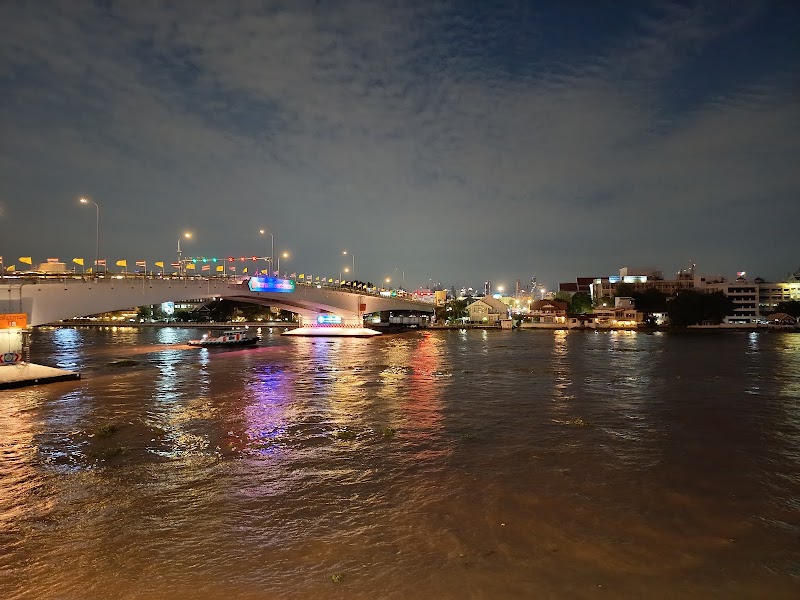 Norn Riverside Bangkok Hotel
