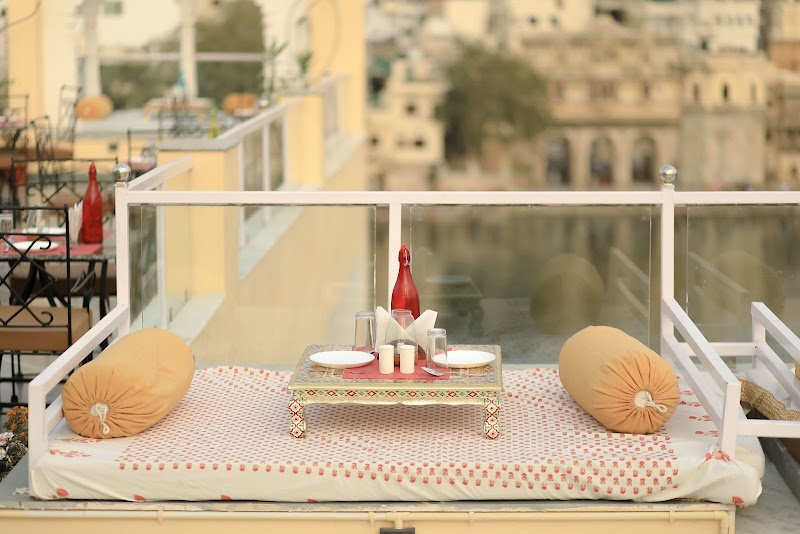 THAMLA HAVELI - Heritage Lake View Hotel - THAMLA HAVELI - Heritage Lake View Hotel, Nr. Hanuman Ghat, Outside Chandpole, Ambamata, Udaipur, Rajasthan 313004, India