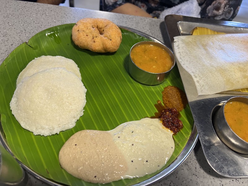 Ruchi Bhavanam - Ruchi Bhavanam Hotel Charring Cross Complex, 14C, Garden Rd, near Botanical Garden, Pudumund, Ooty, Tamil Nadu 643001, India