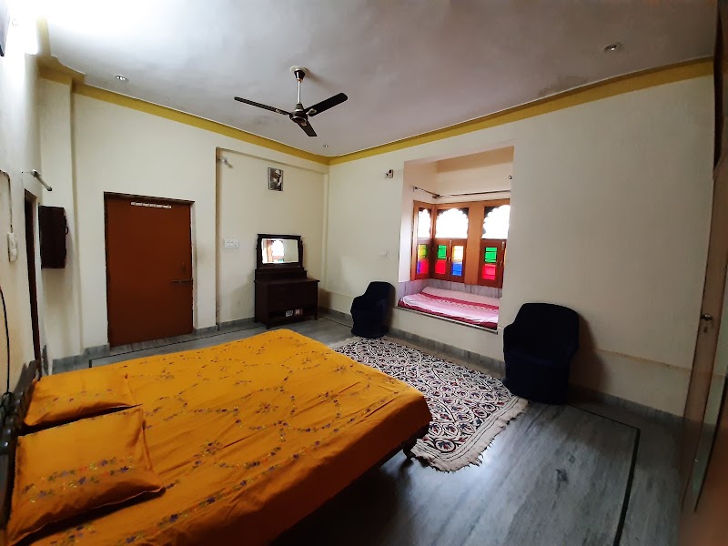 Down the Rocks-A Heritage Homestay - Down the Rocks-A Heritage Homestay Shivrati House , Fanda, Road, in front of Hira Bavdi, Titrdi, Sector 9, Udaipur, Gordhan Vilas Rural, Rajasthan 313001, India