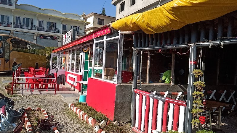 Cafe THE G.O.A.T (Bir Billing) - Cafe THE G.O.A.T (Bir Billing), Lamxi Volvo, Bus stand, Sajan Guest House Rd, near Volvo, Bir Colony, Bir, Chaugan, Himachal Pradesh 176077, India