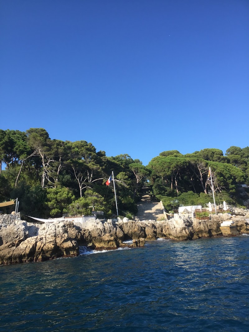 Baie des Milliardaires d'Antibes - Baie des Milliardaires d'Antibes 2 Chem. des Douaniers, 06160 Antibes, France