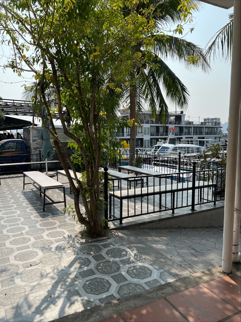 No 21 Tuan Chau Harbour - No 21 Tuan Chau Harbour, WXFJ+6R4, Tuan Chau, Quang Ninh, Vietnam