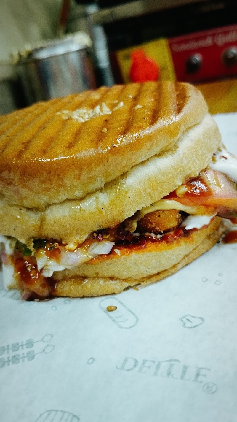 Deep Pizzas - Deep Pizzas Maharaja Chowk, Zone 1, Durg, Bhilai, Chhattisgarh 491001, India