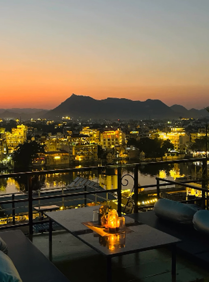 The Lakecity Rooftop Cafe And Restaurant - The Lakecity Rooftop Cafe And Restaurant Budh Ji Ka Darwaja, Jagdish Chowk, Ward 4, Udaipur, Rajasthan 313001, India