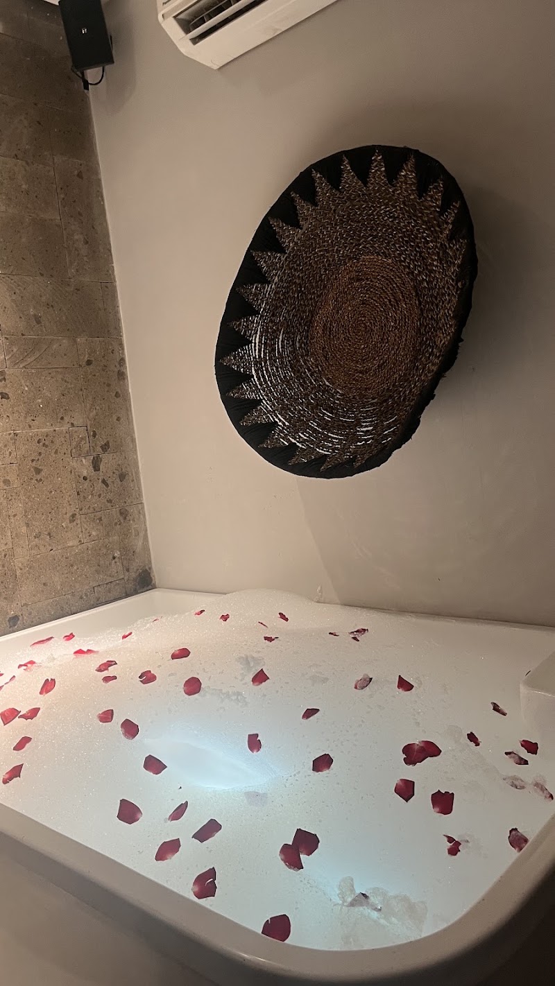 Svaha Spa Teges Ubud by Svaha Wellness - Svaha Spa Teges Ubud by Svaha Wellness Jl. Sawah Indah Gang Amarea No.8, Peliatan, Kecamatan Ubud, Kabupaten Gianyar, Bali 80571, Indonesia