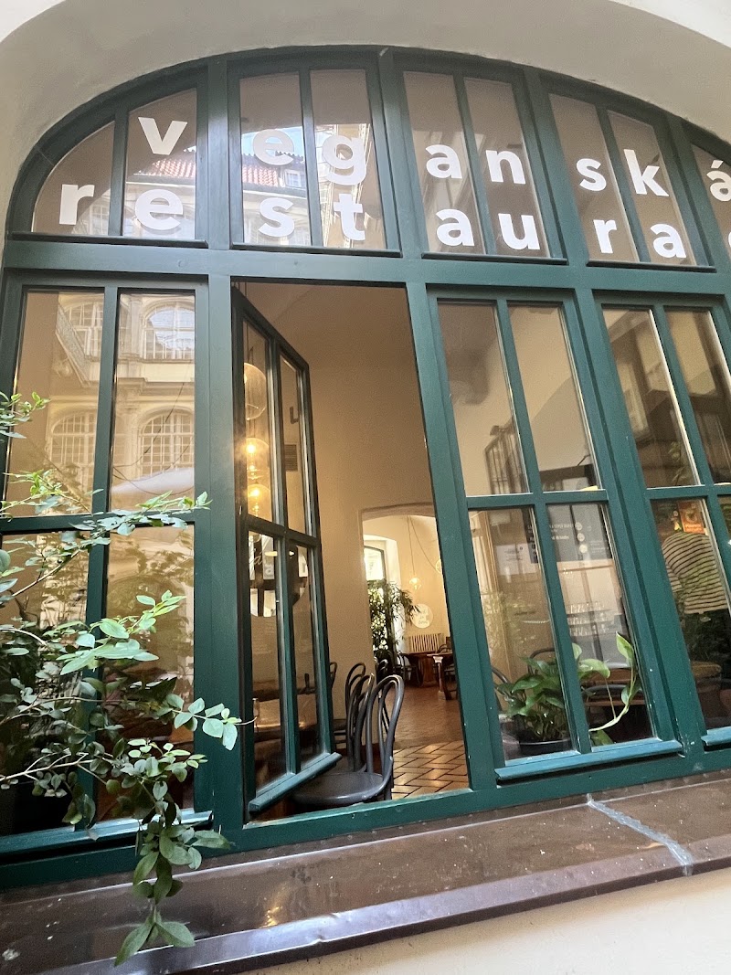 Country Life Restaurant - Country Life Restaurant Melantrichova 15, Staré Město, 110 00 Praha-Praha 1, Czechia