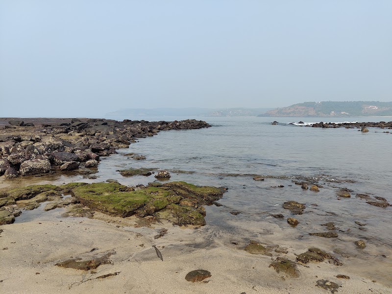Velneshwar Beach - Velneshwar Beach, 96H5+CRC, Beach Rd, Velaneshwar, Maharashtra 415729, India
