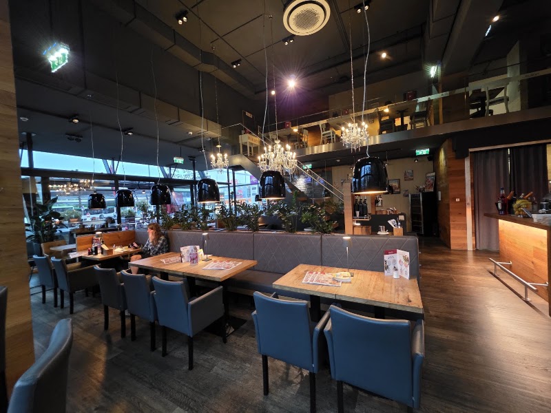 theItalian Graz Restaurant Hauptbahnhof - theItalian Graz Restaurant Hauptbahnhof Europapl. 12, 8020 Graz, Austria