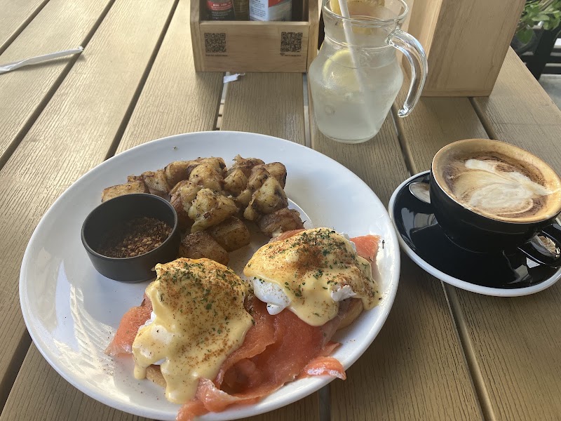 Breakfast Story Eleven - Breakfast Story Eleven 23/2 Sukhumvit Rd, Klong Tan Nua, Watthana, Krung Thep Maha Nakhon 10110, Thailand