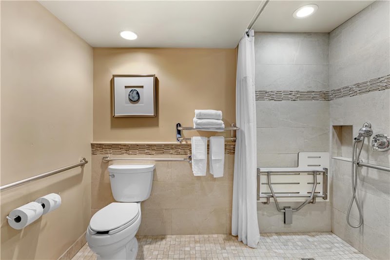 Best Western Plus Arroyo Roble Hotel & Creekside Villas - Best Western Plus Arroyo Roble Hotel & Creekside Villas, 400 N State Rte 89A, Sedona, AZ 86336, USA