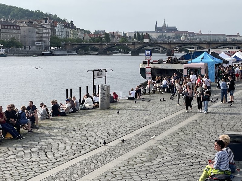 Náplavka - Náplavka, Praha, Czechia