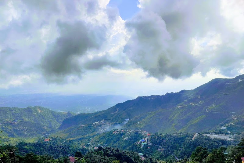 Sun 2BHK Apartment by Wabi Sabi Stays - Sun 2BHK Apartment by Wabi Sabi Stays 1st Floor (Dr. Madhusudan Garg), 3, Adhere estate, Mall Rd, near Kalsang Restaurant, The Mall Road, Mussoorie, Uttarakhand 248179, India