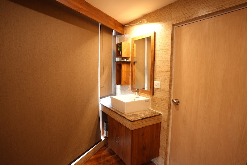 Silkhouse Premier Hotel - Silkhouse Premier Hotel 5th floor, Besides Harilal's sweets, KV complex, Bailey Rd, RPS More, Kaliket Nagar, Patna, Bihar 801503, India