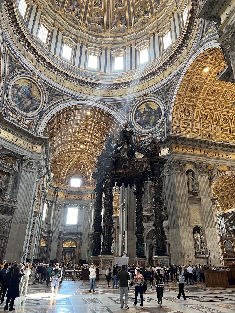 Tomb of Saint Peter - Tomb of Saint Peter, Piazza San Pietro, 00120 Città del Vaticano, Vatican City