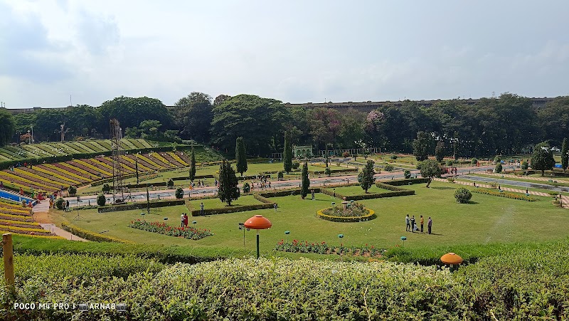 Brindavan Extension Park - Brindavan Extension Park, 1st Stage, 3rd Cross, Brindavan Extension, Near Medplus, Brindavan Extension, Brindavan Extension 1st Stage, Brindavan Extension, Mysuru, Karnataka 570020, India