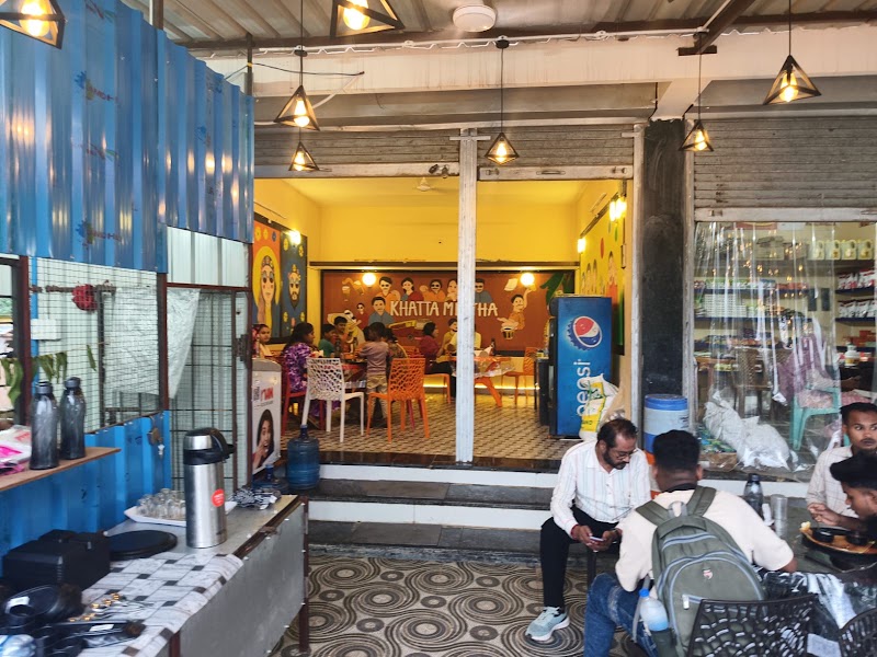 cafe khatta meetha