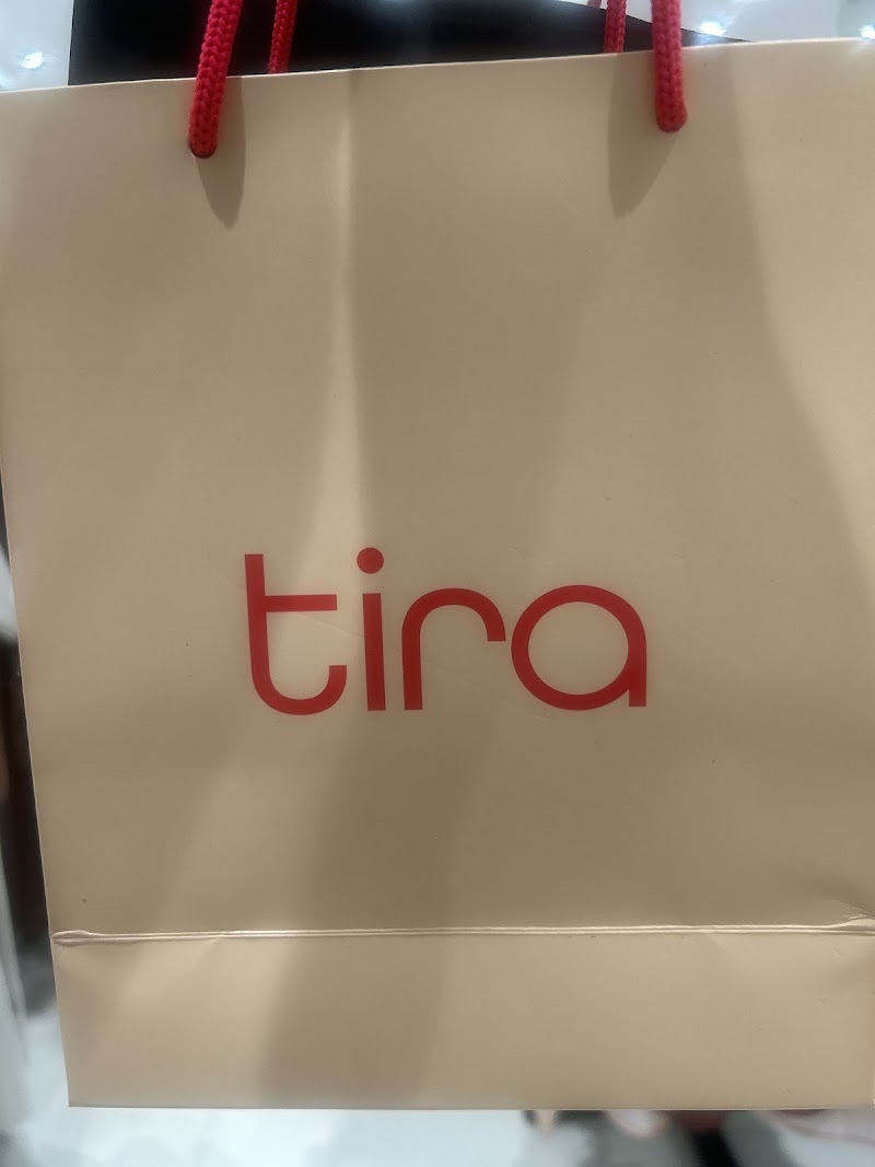 Tira, Nexus Elante Mall, Chandigarh - Tira, Nexus Elante Mall, Chandigarh, Ground floor Plot no 178 178A, Nexus Elante mall Unit 3, Industrial Area Phase I, Chandigarh, 160002, India
