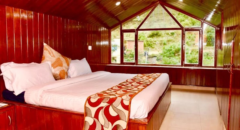 Aranya Villa - Aranya Villa, Towards Mohan Meakin Road, near MES Water Tank, Kasauli Gaon, Kasauli, Himachal Pradesh 173233, India