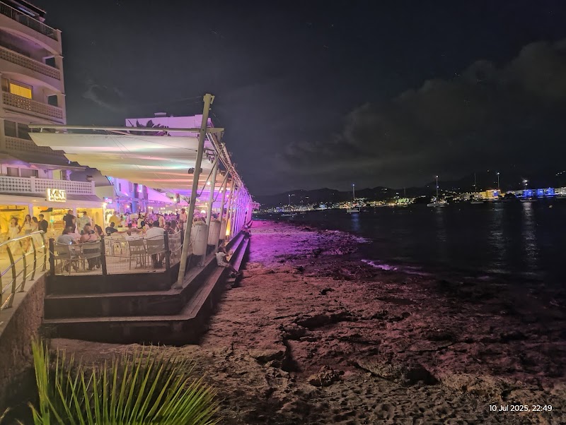 Café Mambo Ibiza - Café Mambo Ibiza, Carrer Vara de Rey, 40, 07820 Sant Antoni de Portmany, Illes Balears, Spain