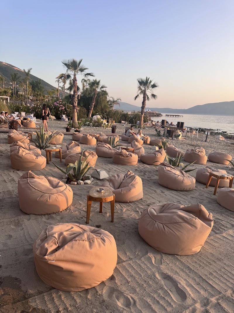 Nosso Beach Vlorë - Nosso Beach Vlorë, Rruga Murat Terbaç, Vlora 9400, Albania