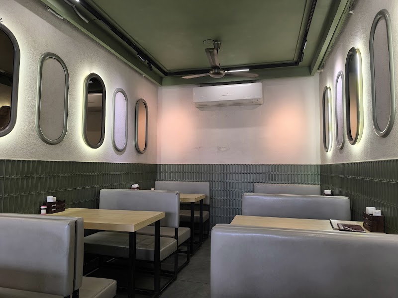 Pavitra Punjabi Dhaba - Pavitra Punjabi Dhaba Opp. Railway Station, Haridwar Main Rd, Devpura, Haridwar, Uttarakhand 249401, India
