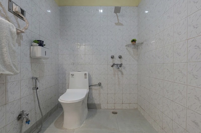 The Cozy House - The Cozy House, Survya Enclave, 9FV3+V45 Garden House, post office road, compund, Mallital, Nainital, Uttarakhand 263001, India