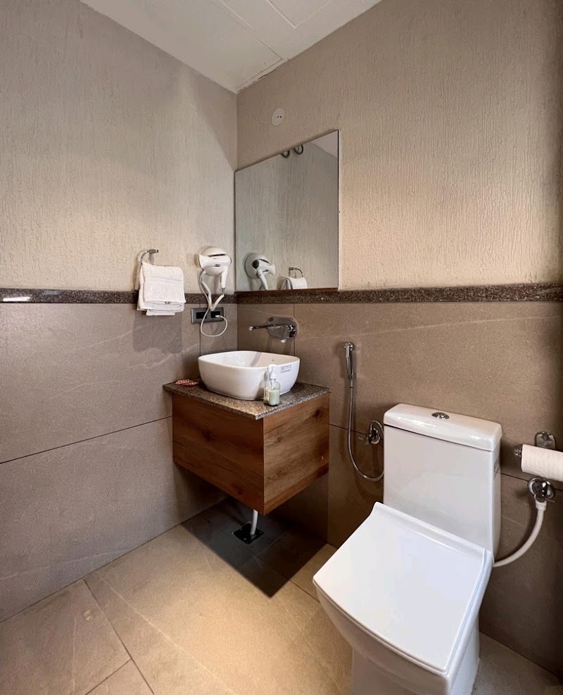 Hotel LA Eden Mussoorie - Hotel LA Eden Mussoorie Civil Hospital Road, Landour, Mussoorie, Uttarakhand 248179, India