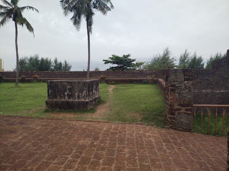 St. Angelo Fort (viewing point) - St. Angelo Fort (viewing point), V93F+6GV, Burnacherry, Kannur, Keralam 670017, India