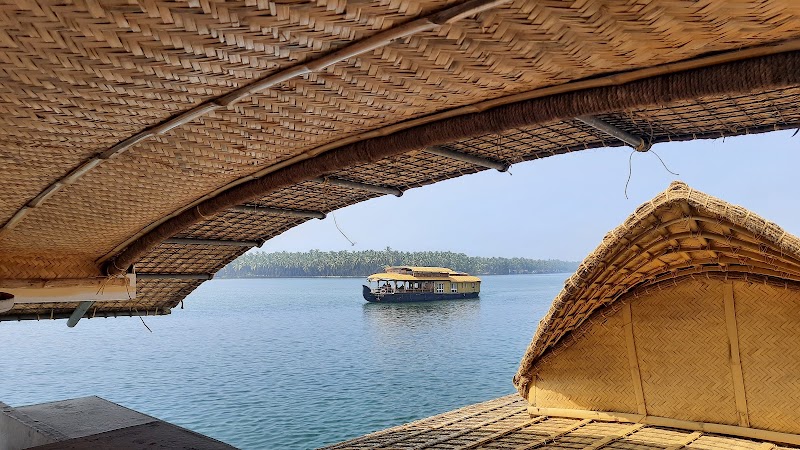 Bekal Riviera Houseboat Nileshwar - Bekal Riviera Houseboat Nileshwar, Nileshwaram-kottapuram Rd, Nileshwar, Kerala 671314, India