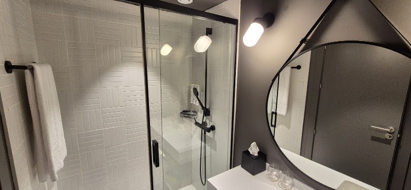 Moxy Barcelona - Moxy Barcelona Carrer de Mallorca, 1, 23, Sants-Montjuïc, 08014 Barcelona, Spain