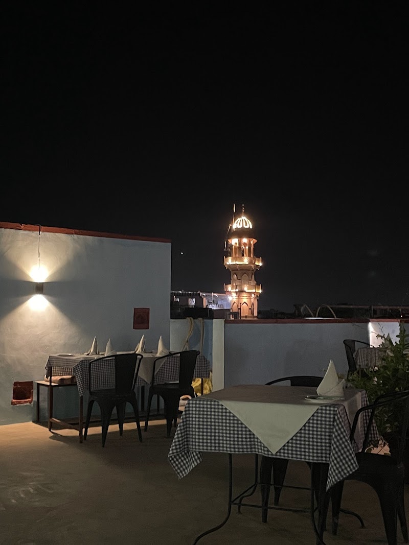 Indigo Restaurant - Indigo Restaurant Roof Top Gouri Haveli, Laykan Mohalla, 72XC+2PP, Gulab Sagar, Jodhpur, Rajasthan 342001, India