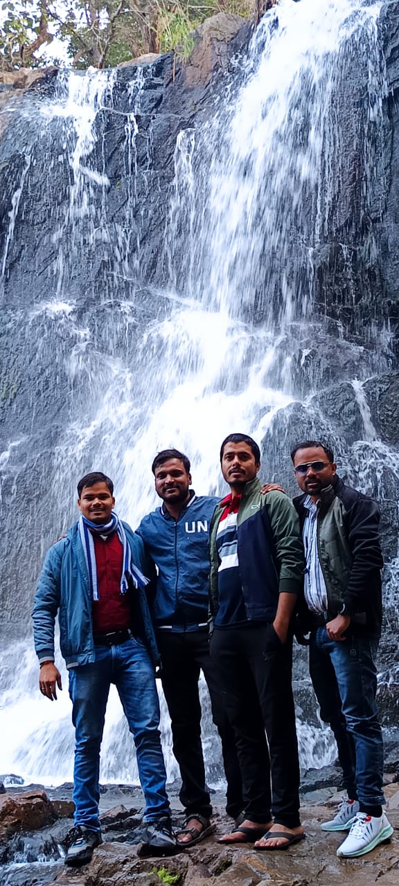 Natural Waterfall - Natural Waterfall, W325+M92, Morandhana, Malkota, Madhya Pradesh 460553, India