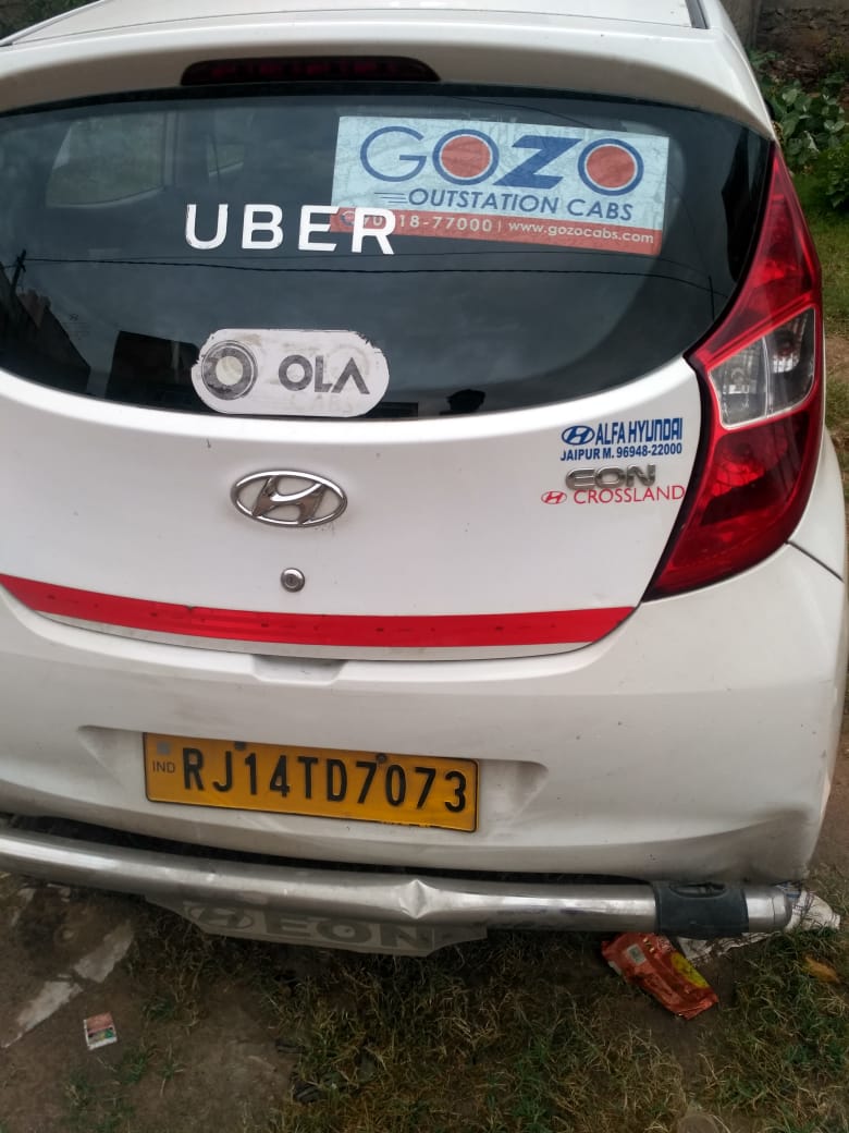 Gozo Cabs – Outstation, Airport & Local Rentals - Gozo Cabs – Outstation, Airport & Local Rentals F - 210, UGF, Sushant shopping arcade, Sushant Lok Phase I, Kanahi, Gurugram, Haryana 122009, India