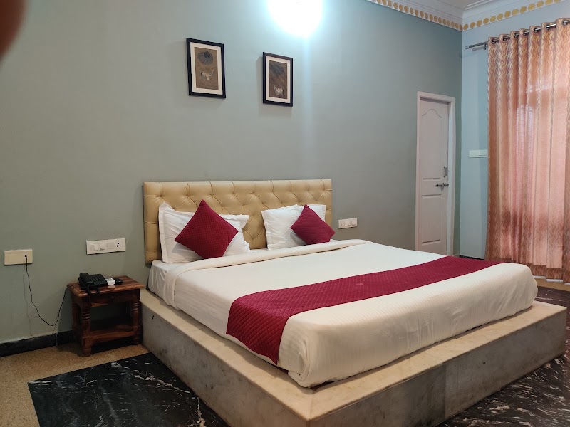 Heritage Homestay by Chunda Villa's - Heritage Homestay by Chunda Villa's Kharol Colony Gali No. 6, near Shiv Mandir, Adinath colony, Fatehpura, Udaipur, Rajasthan 313001, India