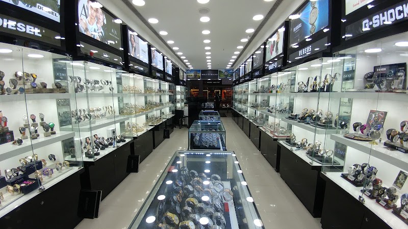 World of Watches - World of Watches Shop 41, MGF Metropolitan Mall, Mehrauli-Gurgaon Rd, DLF Phase 2, Sector 25, Gurugram, Haryana 122009, India