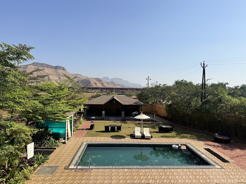 Tropical Retreat By Zuper - Tropical Retreat By Zuper Survey No. 237/1, Pimpri Road, Mumbai - Agra, National Highway, near PWD Guest House, Ram Nagar, Igatpuri, Maharashtra 422403, India