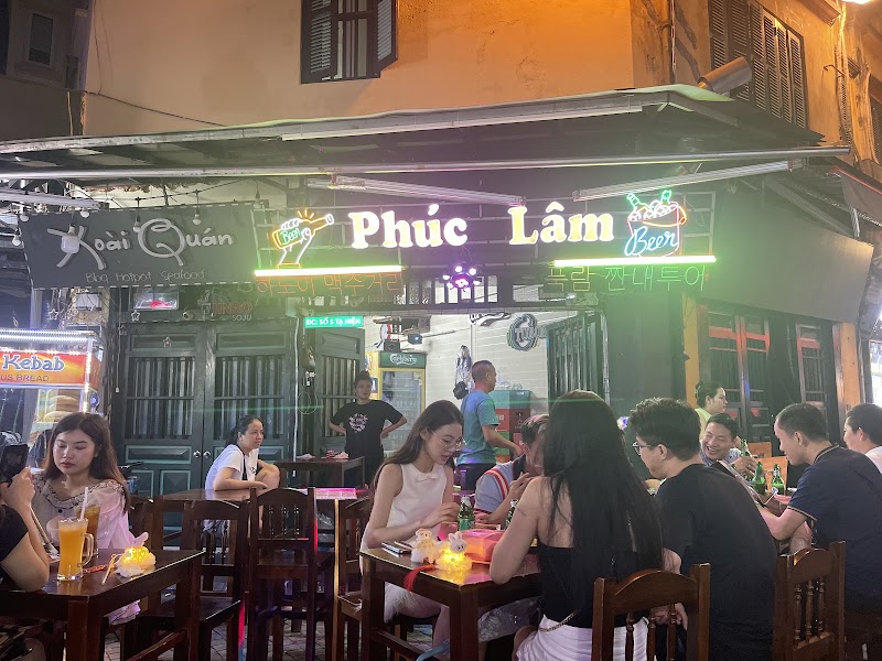 하노이 맥주거리 - 하노이 맥주거리 5 P. Tạ Hiện, Phố cổ Hà Nội, Hoàn Kiếm, Hà Nội 10000, Vietnam