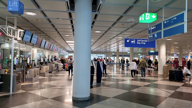 München Airport Center - München Airport Center, Terminalstraße Mitte, 85356 Oberding, Germany