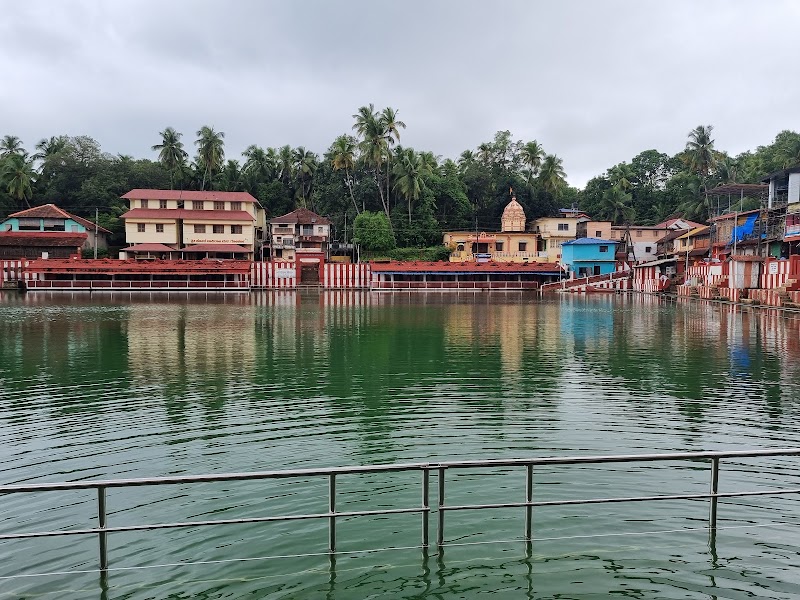 Shri Mahabaleshwara Temple (Gokarna) - Shri Mahabaleshwara Temple (Gokarna) Koti Teertha Rd, Kotiteertha, Dandebagh, Gokarna, Karnataka 581326, India