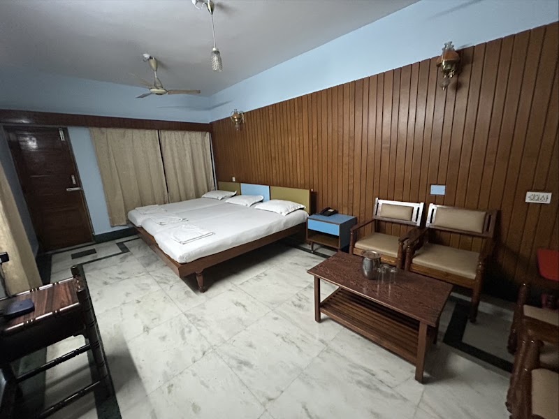 JANARDHANA HOTEL - JANARDHANA HOTEL Kumarakrupa Rd, High Grounds, Gandhi Nagar, Bengaluru, Karnataka 560001, India