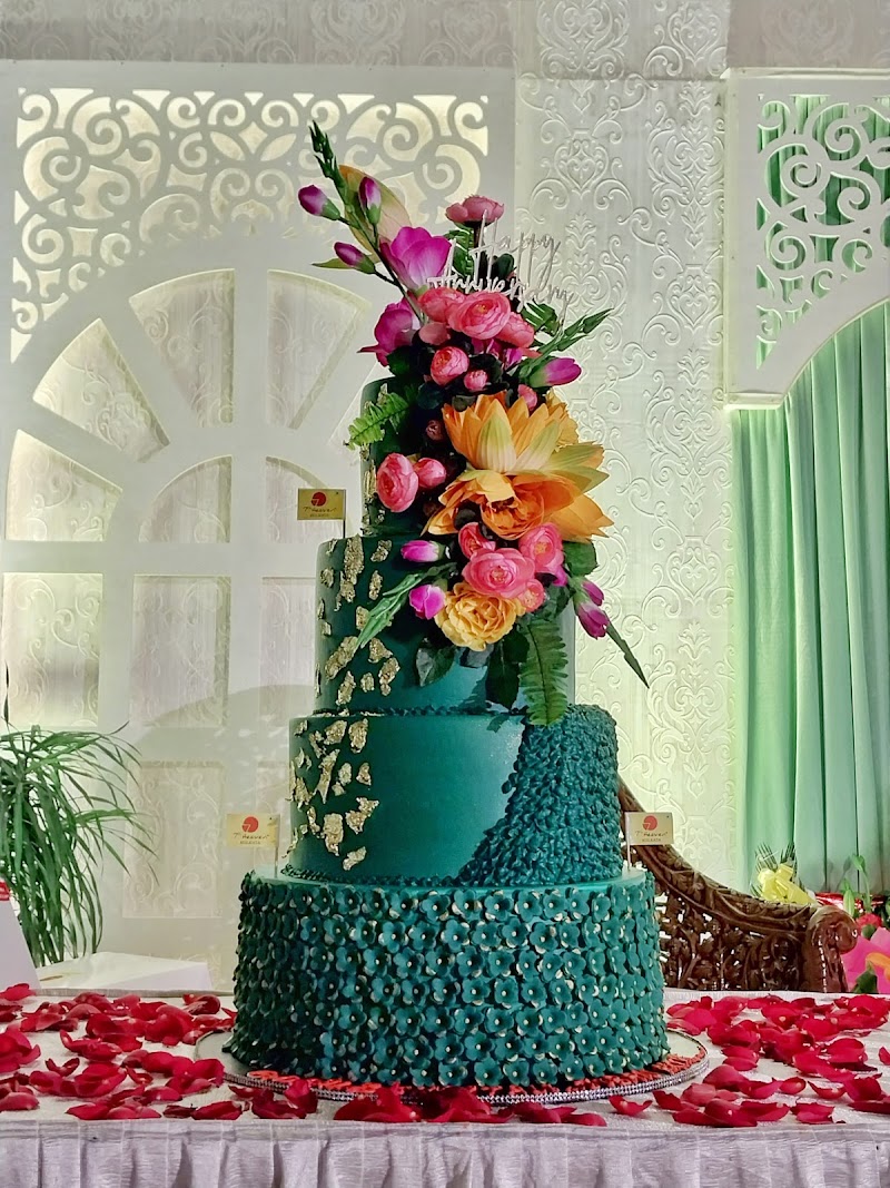 7th Heaven - 7th Heaven 188, 9, Jodhpur Park, Kolkata, West Bengal 700068, India