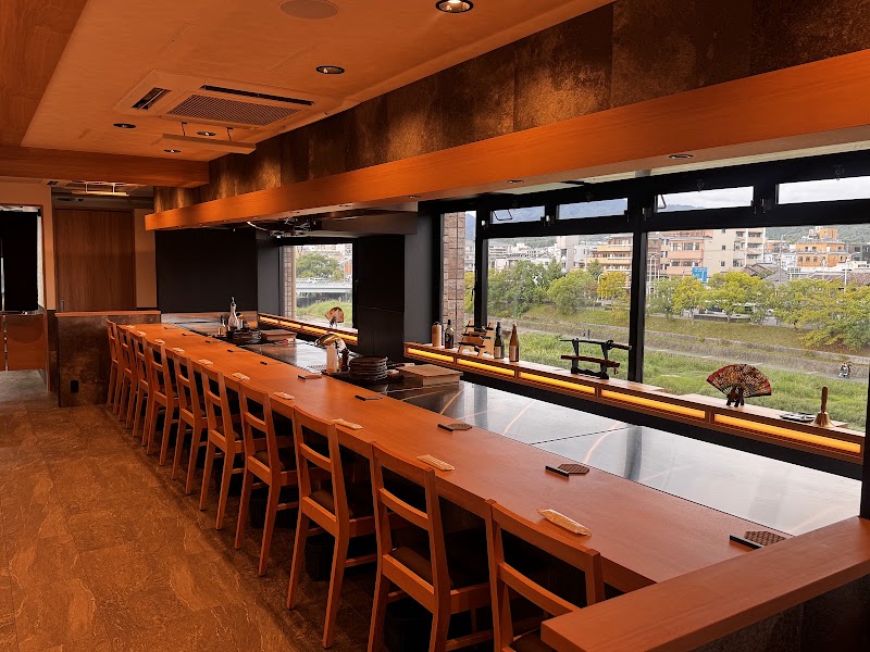 KOBE Beef Emperor Steak – Kyoto Gion(エンペラーステーキ) - KOBE Beef Emperor Steak – Kyoto Gion(エンペラーステーキ), Japan, 〒604-8004 Kyoto, Nakagyo Ward, Nakajimachō, １１３ 三条大橋近江屋 3階