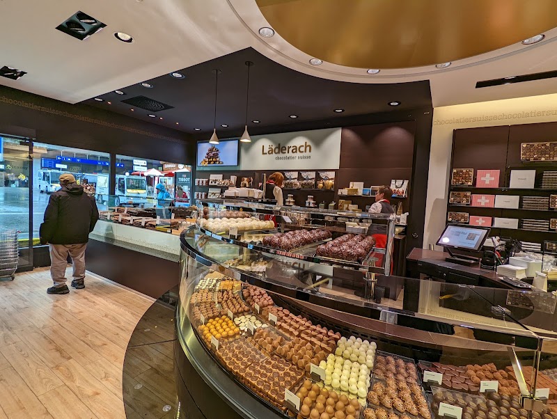 Läderach Chocolate Store - Läderach Chocolate Store Bahnhofpl. 2, 3920 Zermatt, Switzerland
