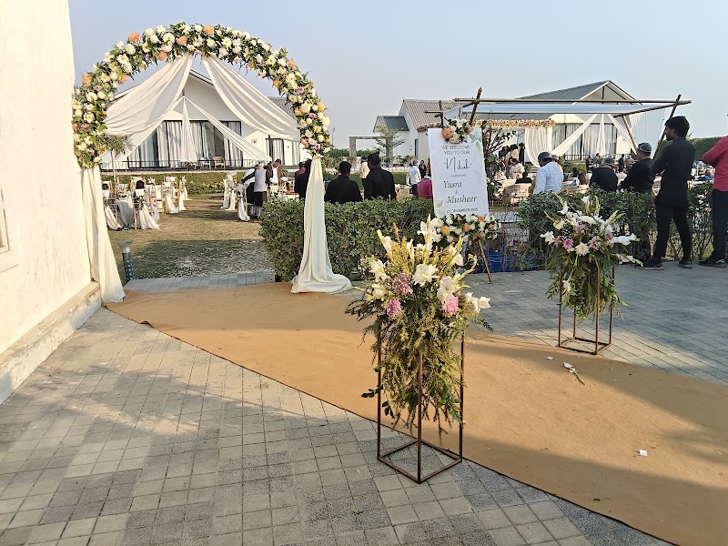 Farmhouse in Chattarpur for Party - Farmhouse in Chattarpur for Party, 301, Sultanpur, New Delhi, Delhi 110030, India